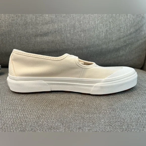 NWOB Vans Style 93 Mary Jane Cream Canvas Buckle Slip-On Sneakers Size 7.5 - Picture 9 of 12